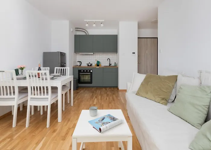 Stadion With Parking By Renters *