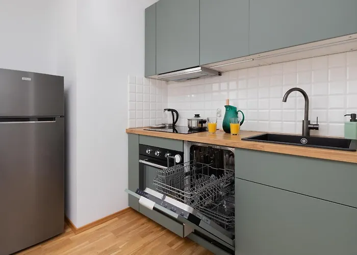 Stadion With Parking By Renters * غدانسك