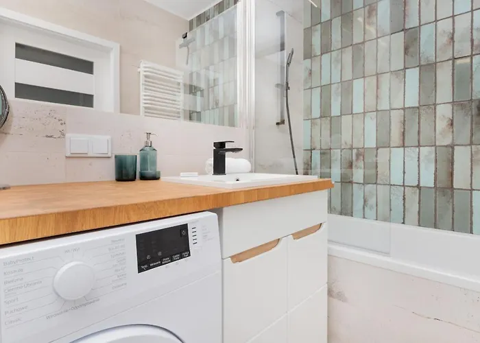 Stadion With Parking By Renters شقة غدانسك