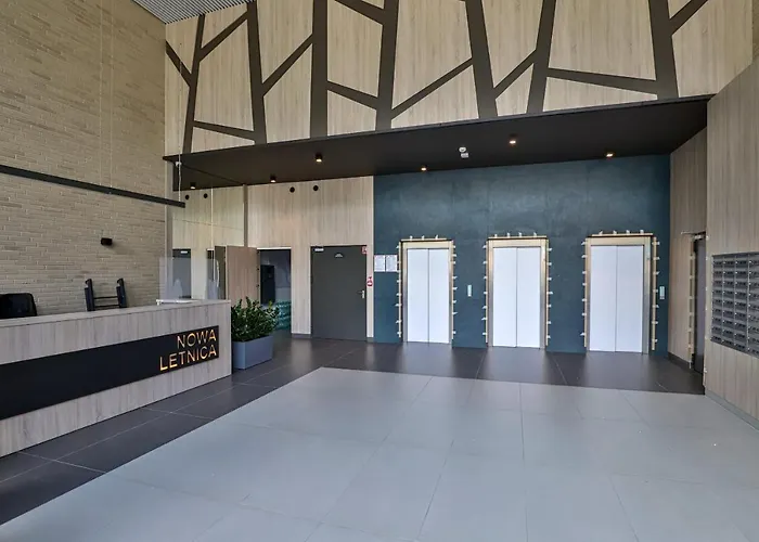 Stadion With Parking By Renters شقة