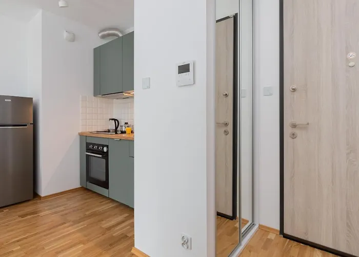 Stadion With Parking By Renters شقة غدانسك