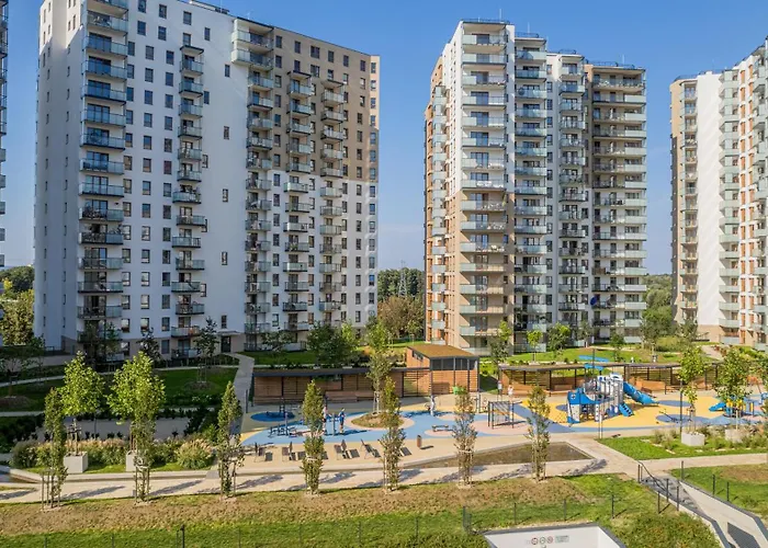 Stadion With Parking By Renters * غدانسك