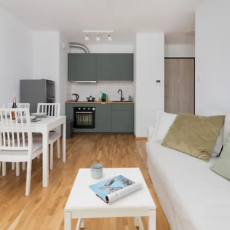 Stadion With Parking By Renters *