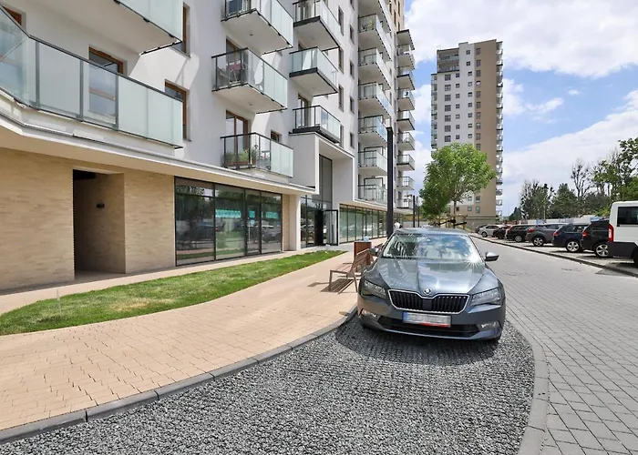 Stadion With Parking By Renters Lägenhet *